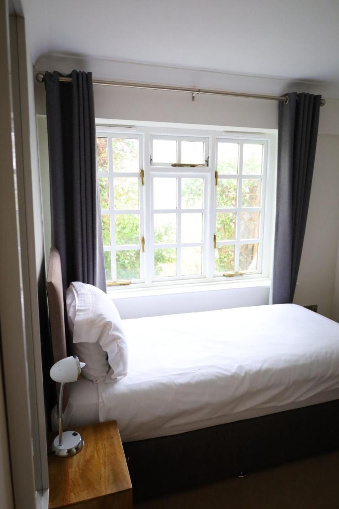 The Eagle House Hotel ลอนเซสตัน ภายนอก รูปภาพ